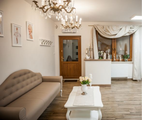 Salon fryzjerski S-Studio, Dobroszyce, Twardogóra,Oleśnica Salon Fryzjerski Dobroszyce S-Studio strzyżenie męskie i damskie, stylizacja włosów, stylizacja ślubna, okazjonalna, czesanie ślubne, czesanie okazjonalne, czesanie fantazyjne, modelowanie, koloryzacja włosów, ombre, sombre, makijaż włosów, reflexy, tonowanie, prostowanie włosów, kok, loki, cennik fryzjer baleyage